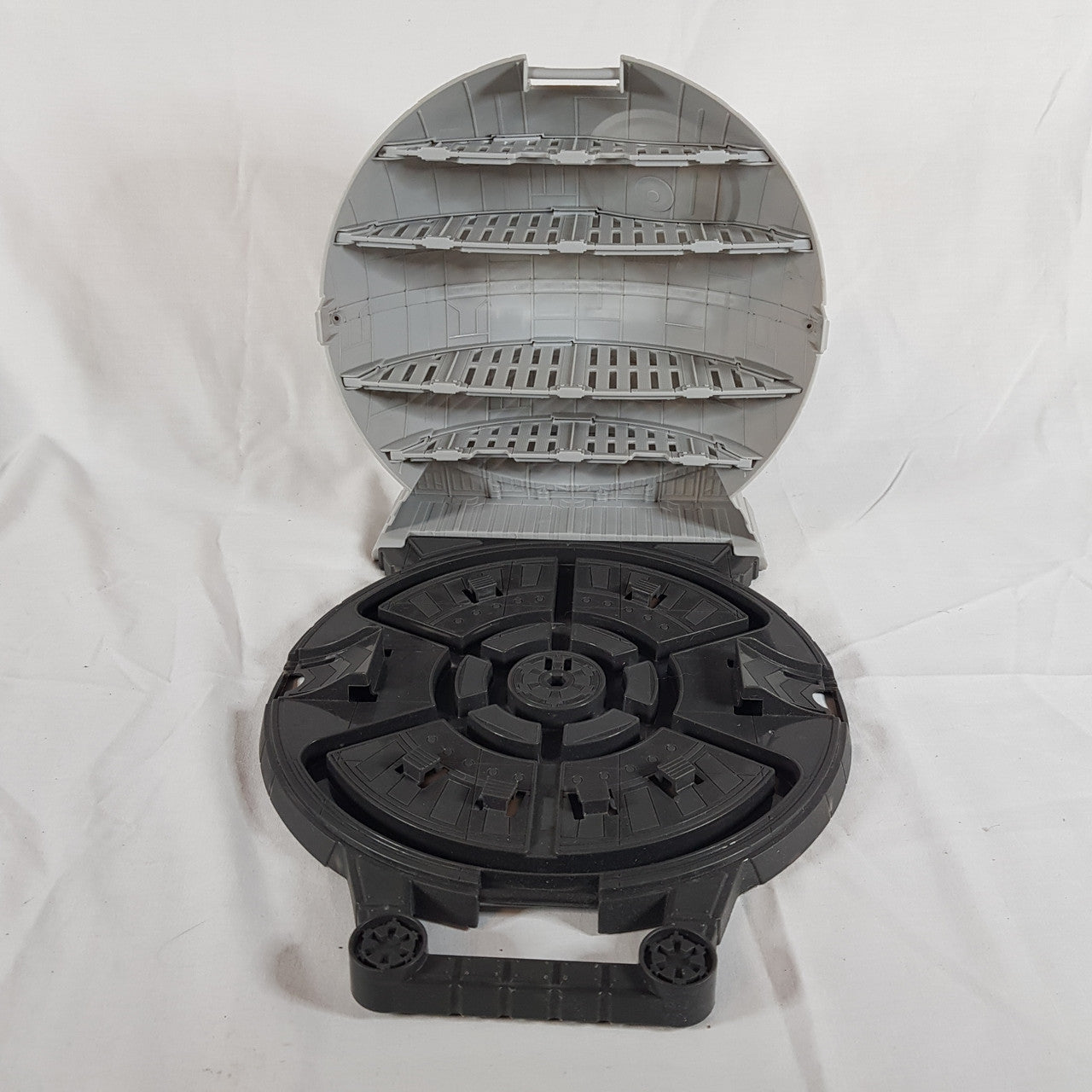 Hot Wheels Star Wars Death Star Portable Play Case